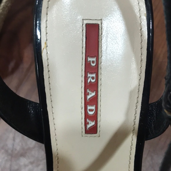 Prada heels - Picture 5 of 7
